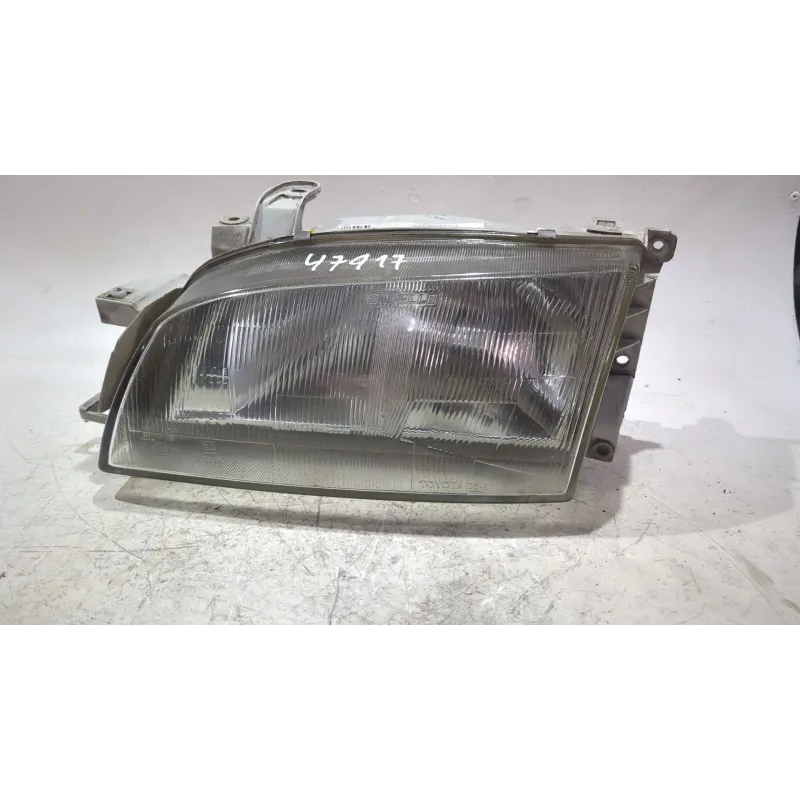 Recambio de faro delantero izquierdo para toyota carina (t19)(1995) 1.6 (at190) referencia OEM IAM 8115005011  