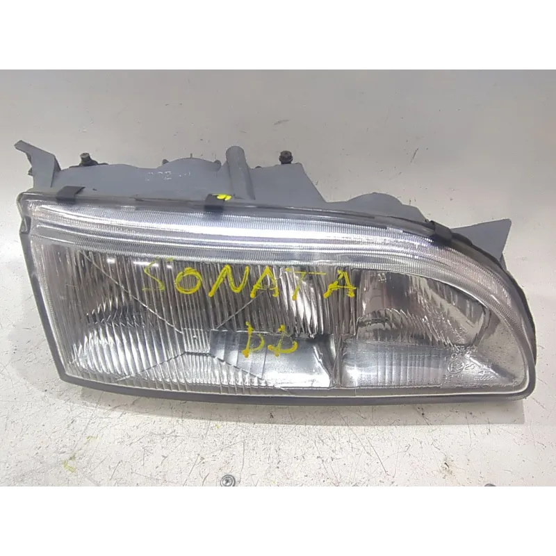 Recambio de faro delantero derecho para hyundai sonata (y3)(1994) 2.0 i 16v referencia OEM IAM 9210438020  