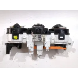 Recambio de mando climatizador para peugeot 208 1.4 hdi 68cv? referencia OEM IAM E1063071 96722483ZD  