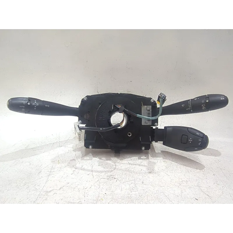 Recambio de com 2000 para peugeot 207/207+ (wa_, wc_) 1.6 hdi 110 referencia OEM IAM 96661295XT 2005  