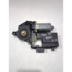 MOTOR ELEVALUNAS DELANTERO IZQUIERDO 0130821767 