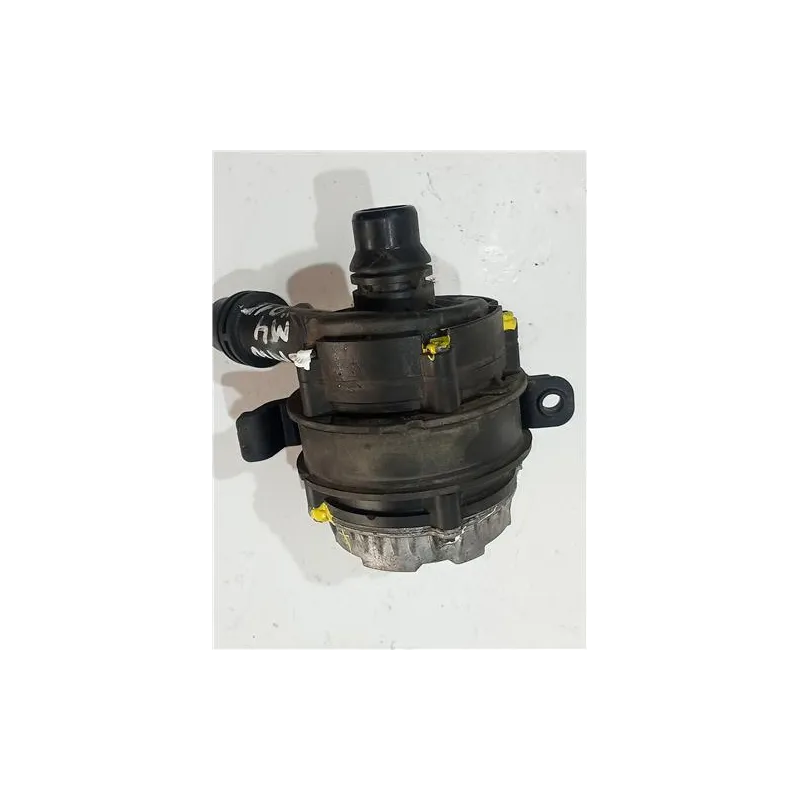 Recambio de bomba de agua para bmw serie m4 coupe (f82) basis 24v referencia OEM IAM 0392024062  