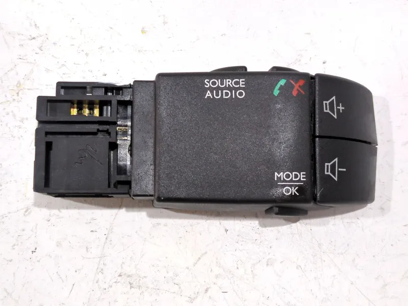 Recambio de mando multifuncion para dacia sandero i (06.2008) 1.5 dci referencia OEM IAM   