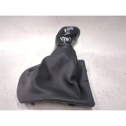 Recambio de pomo palanca cambio para peugeot 208 1.4 hdi 68cv? referencia OEM IAM   