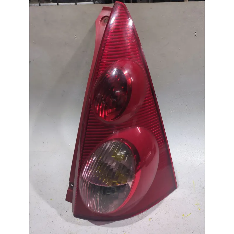Recambio de piloto trasero derecho para peugeot 107 (2005) 1.4 hdi referencia OEM IAM 81550H040  