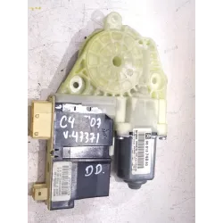 MOTOR ELEVALUNAS DELANTERO DERECHO 9681574880 