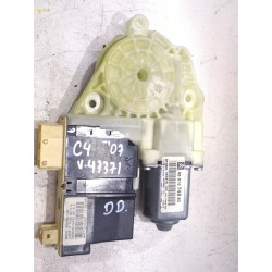 MOTOR ELEVALUNAS DELANTERO DERECHO 9681574880 