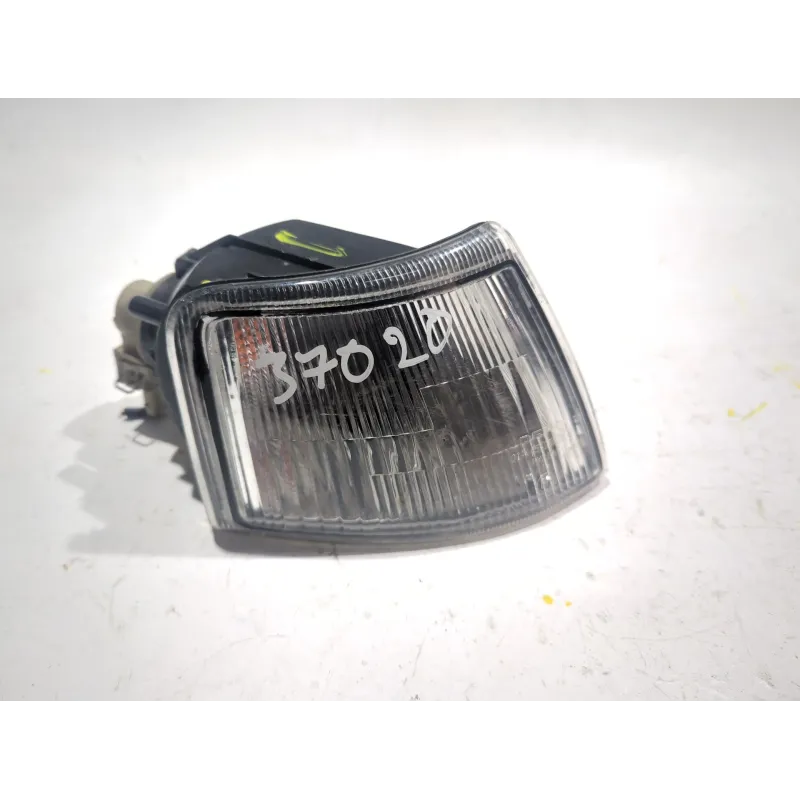 Recambio de piloto intermitente lateral delantero derecho para seat toledo 1.6 diesel 116cv referencia OEM IAM 92833  