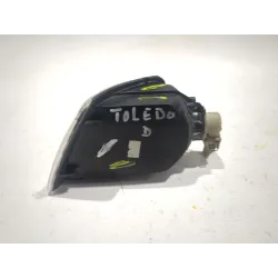 Recambio de piloto intermitente lateral delantero derecho para seat toledo 1.6 diesel 116cv referencia OEM IAM 92833  