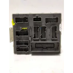 Recambio de caja reles / fusibles para ford focus sedán (dfw) 1.8 tdci referencia OEM IAM 518783204  