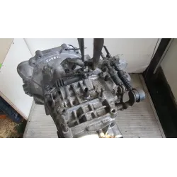 Recambio de caja cambios manual para hyundai elantra sedán (xd) 2.0 crdi referencia OEM IAM L1D 831912  