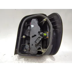 Recambio de piloto trasero izquierdo para volkswagen polo iii (6n1) 64 1.9 d referencia OEM IAM 962565  