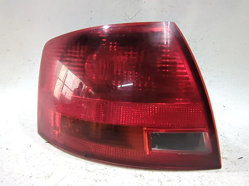 Recambio de piloto trasero izquierdo para audi a4 avant (8e)(2004) 2.0 tdi 16v referencia OEM IAM 8E9945095C  