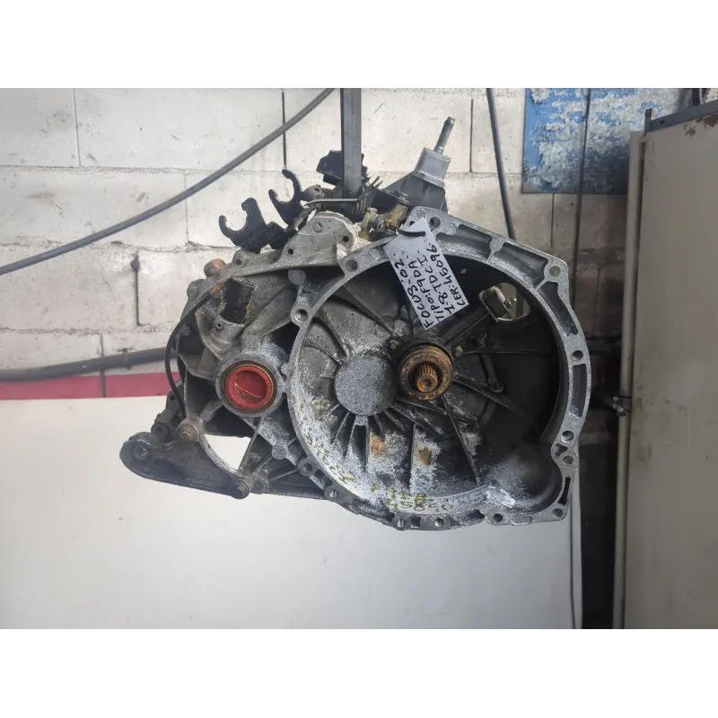 Recambio de caja cambios manual para ford focus sedán (dfw) 1.8 tdci referencia OEM IAM 2S4R7002PA  