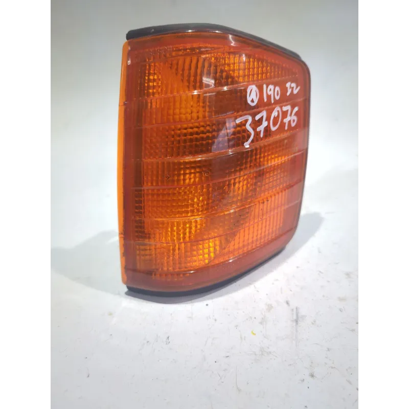 Recambio de piloto delantero izquierdo para mercedes-benz 190 (w201) d 2.0 (201.122) referencia OEM IAM 42656R6  