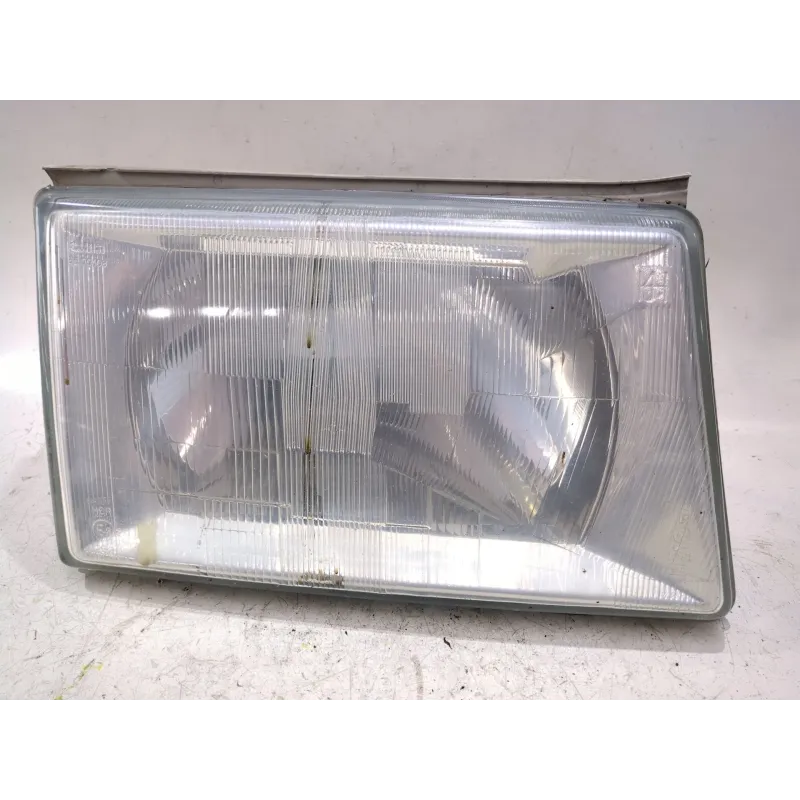 Recambio de faro delantero derecho para lancia thema sw (834) 2000 i.e. 16v (834aa) referencia OEM IAM   