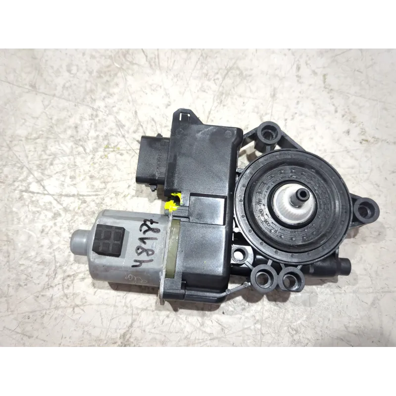 Recambio de mecanismo elevalunas trasero derecho para kia ceed (cd) 1.0 t-gdi referencia OEM IAM 82460J7010  