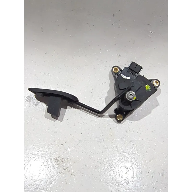 Recambio de potenciometro pedal para nissan note 1.6 gasolina referencia OEM IAM 18002AX700 3406B  