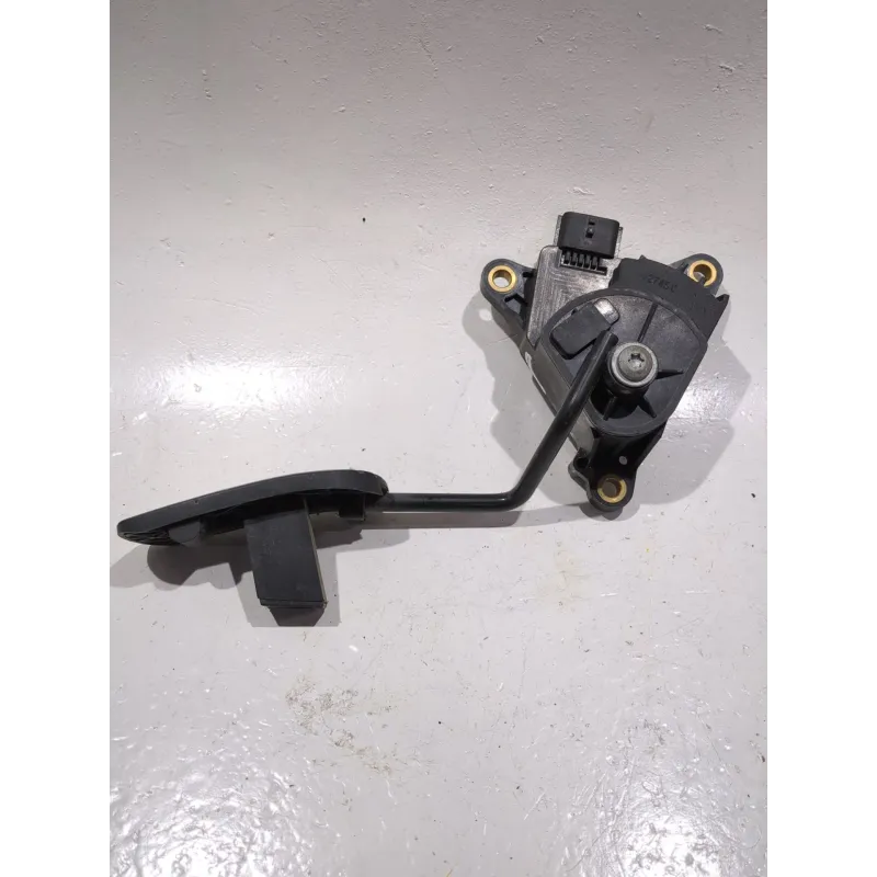 Recambio de potenciometro pedal para nissan micra ii (k11) 1.5 d referencia OEM IAM 18002AX700 2745C  