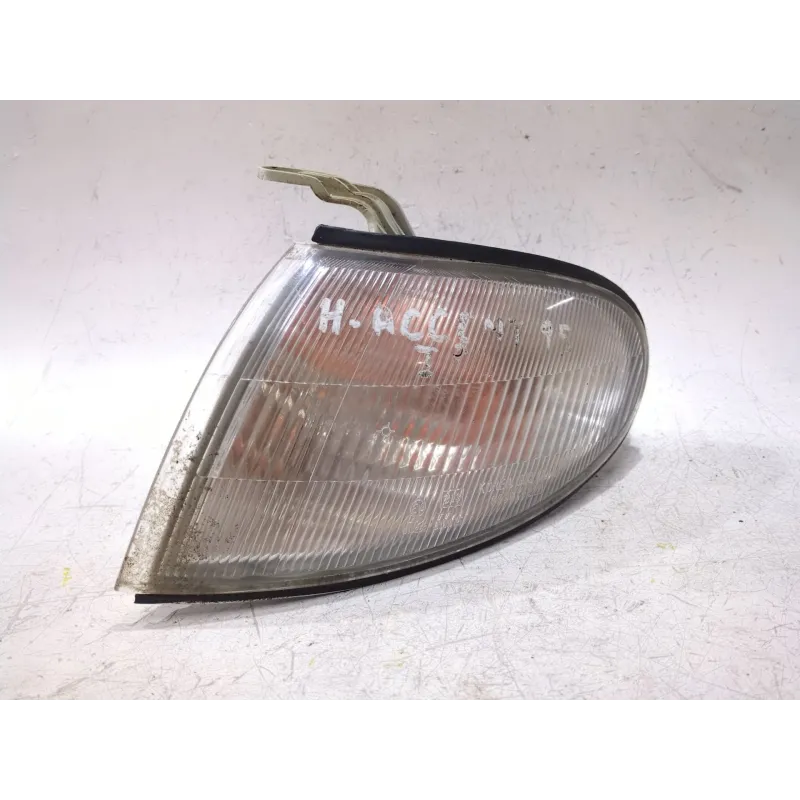 Recambio de piloto delantero izquierdo para hyundai accent (x3)(1998) 1.3 referencia OEM IAM 2357NA  