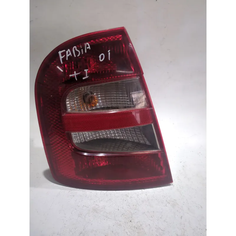 Recambio de piloto trasero izquierdo para skoda fabia (6y2/6y3)(01.2000) 1.9 sdi referencia OEM IAM 6Y6945095B  