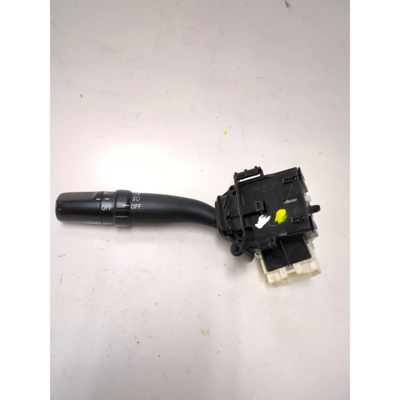 Recambio de mando luces para toyota avensis sedán (t25) 2.2 d-cat referencia OEM IAM 173650A 173795  