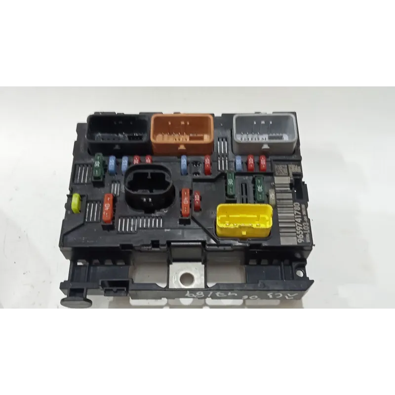 Recambio de caja reles / fusibles para citroën c3 i (fc_, fn_) 1.4 hdi referencia OEM IAM 9659741780  