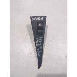 Recambio de botonera puerta trasera derecha para seat leon (1p1) 1.6 tdi referencia OEM IAM 156023181  