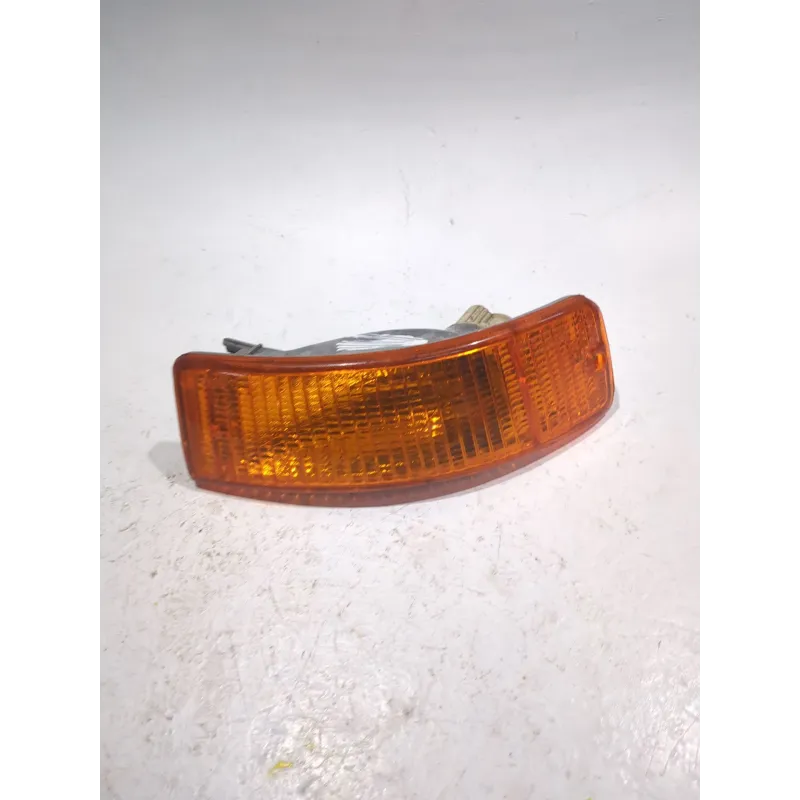 Recambio de piloto intermitente lateral delantero derecho para audi 80 (80, 82, b1) 1.6 referencia OEM IAM   