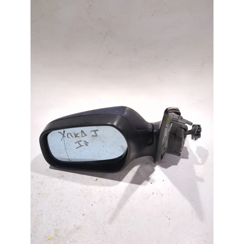 Recambio de retrovisor izquierdo para citroën xsara 2.0 hdi referencia OEM IAM 9636882277  