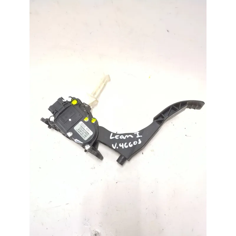 Recambio de potenciometro pedal para seat leon (1m1) 1.9 tdi referencia OEM IAM 6Q1721503B 6PV00849501  