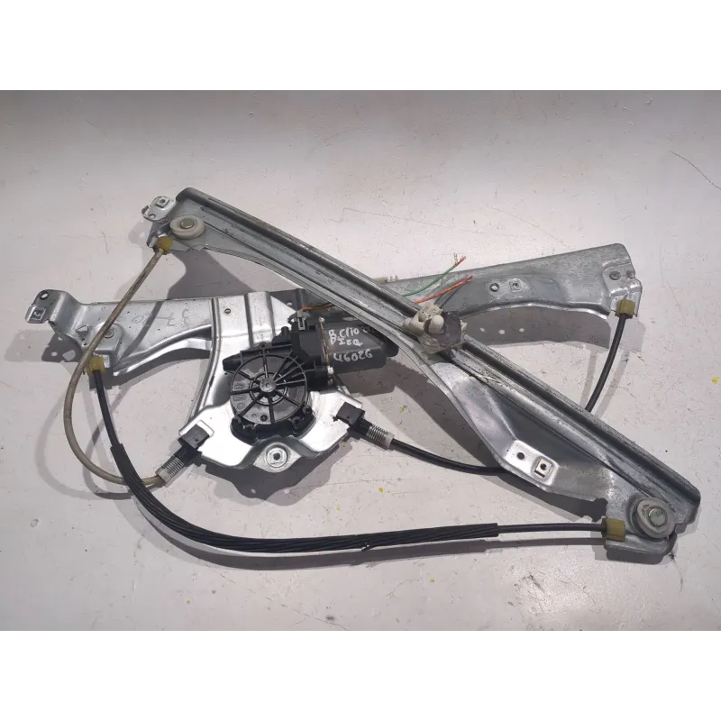 Recambio de mecanismo elevalunas delantero izquierdo para renault clio k9k 67 referencia OEM IAM 8200291145  