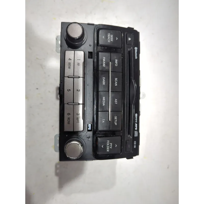 Recambio de sistema audio / radio cd para hyundai i20 (pb)(2009) 1.2 referencia OEM IAM AM111CNEEPBFL  