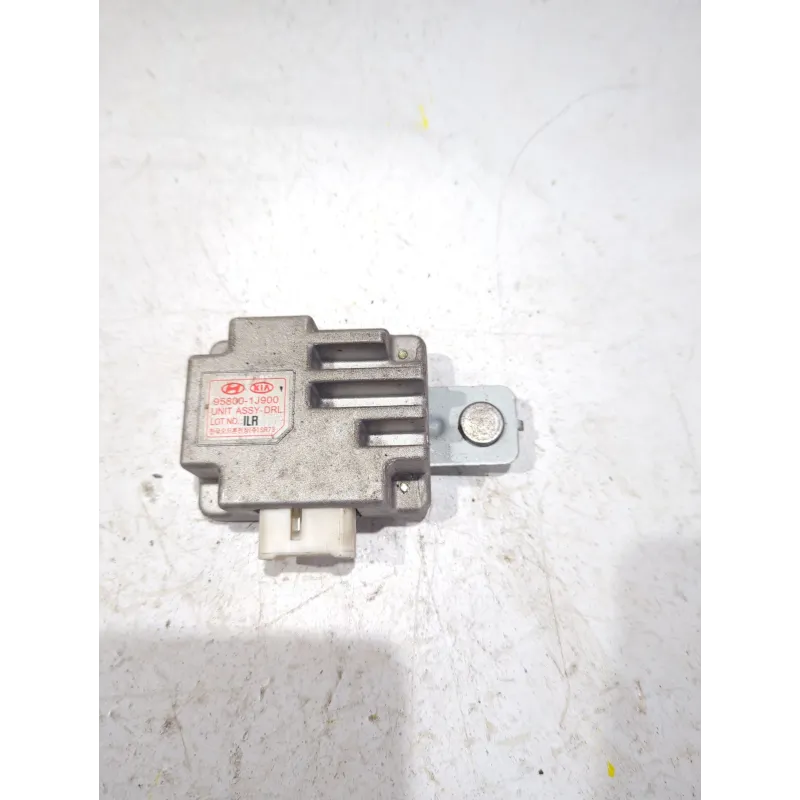 Recambio de modulo electronico para hyundai i20 (pb)(2009) 1.2 referencia OEM IAM 958001J900  