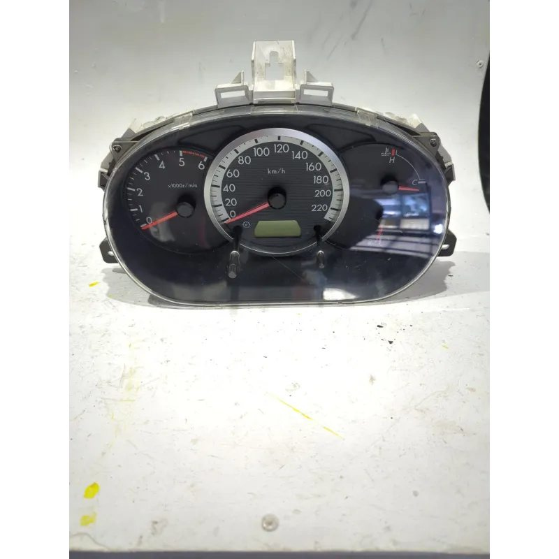 Recambio de cuadro cuentakilometros para mazda 5 (cr) 2.0 cd (cr19) referencia OEM IAM C23555430  