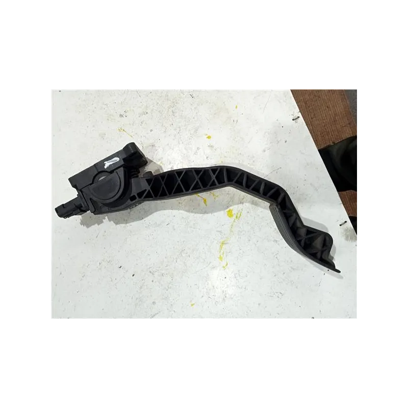 Recambio de potenciometro pedal gas para peugeot 206 sw (2002) 1.4 referencia OEM IAM 0280752237  