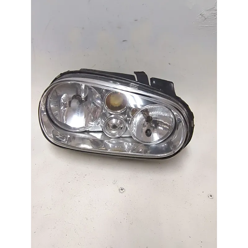 Recambio de faro derecho para volkswagen golf iv (1j1) 1.9 sdi referencia OEM IAM 083411108R 084411130R  