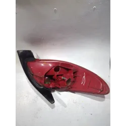 Recambio de piloto porton trasero derecho para peugeot 206 (1998) 2.0 hdi 90 referencia OEM IAM E27203  