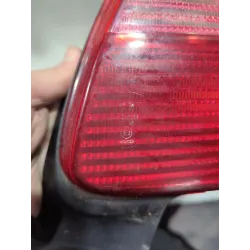 Recambio de piloto porton trasero derecho para peugeot 206 (1998) 2.0 hdi 90 referencia OEM IAM E27203  