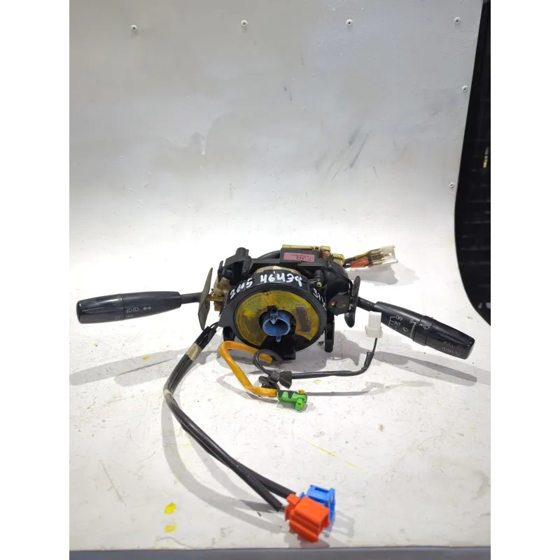 Recambio de mando multifuncion para kia carens i monospace (fc, fj) 2.0 cvvt referencia OEM IAM 050425  