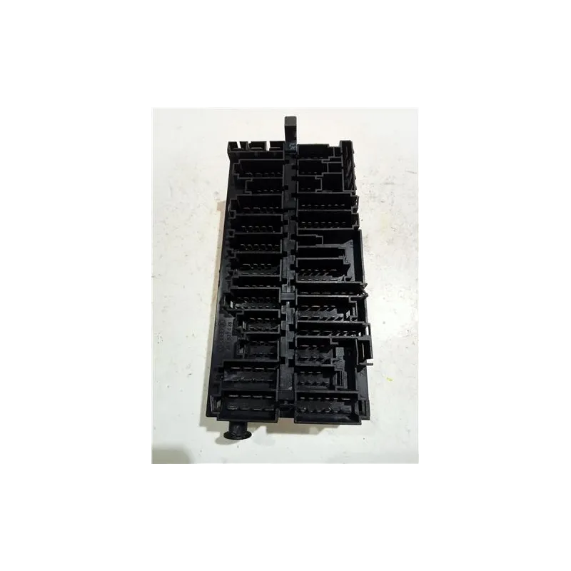 Recambio de caja fusibles/rele para volkswagen passat berlina (3c2)(2005) 2.0 tdi referencia OEM IAM   