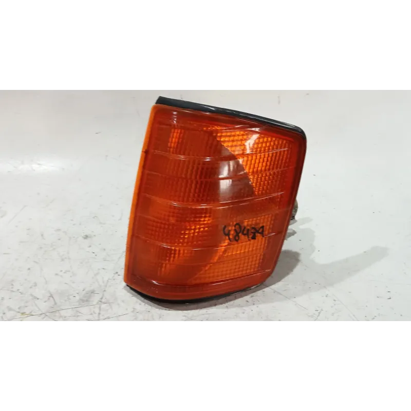 Recambio de intermitente delantero izquierdo para mercedes-benz 190 (w201) d 2.5 (201.126) referencia OEM IAM 42656R6  