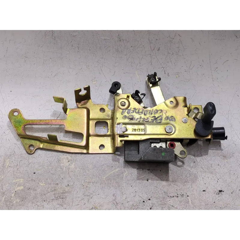 Recambio de cerradura puerta lateral derecha para citroën berlingo (1996) 1.9 d referencia OEM IAM 281305  