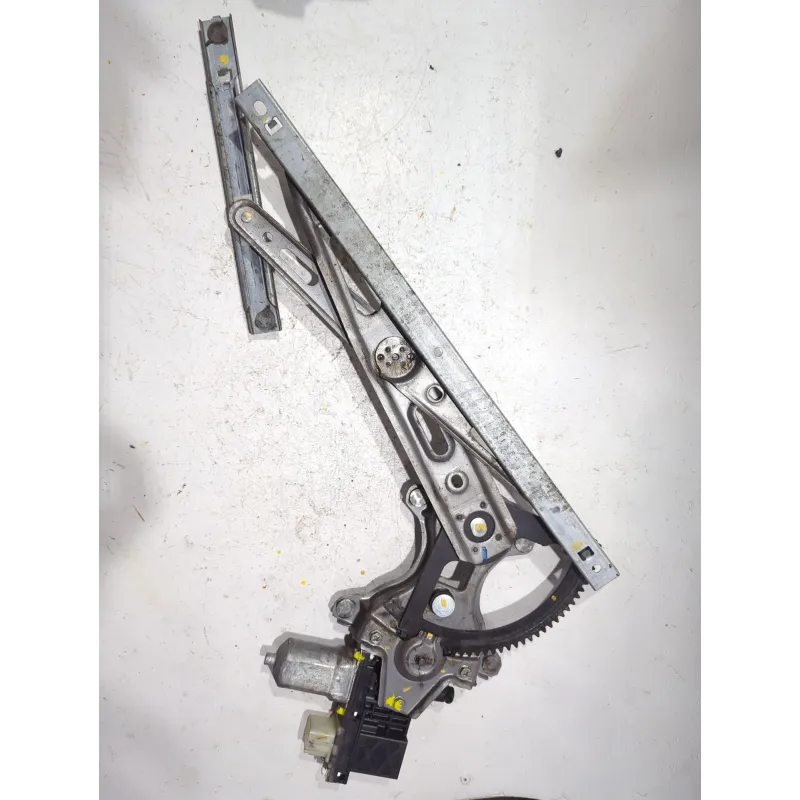 Recambio de mecanismo elevalunas delantero izquierdo para hyundai i20 (pb)(2009) 1.2 referencia OEM IAM 988101J110  