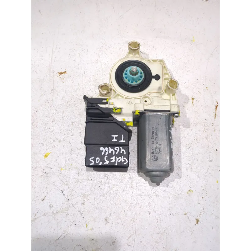 Recambio de motor elevalunas trasero izquierdo para volkswagen golf v (1k1) 1.9 tdi referencia OEM IAM 1K4839401D  