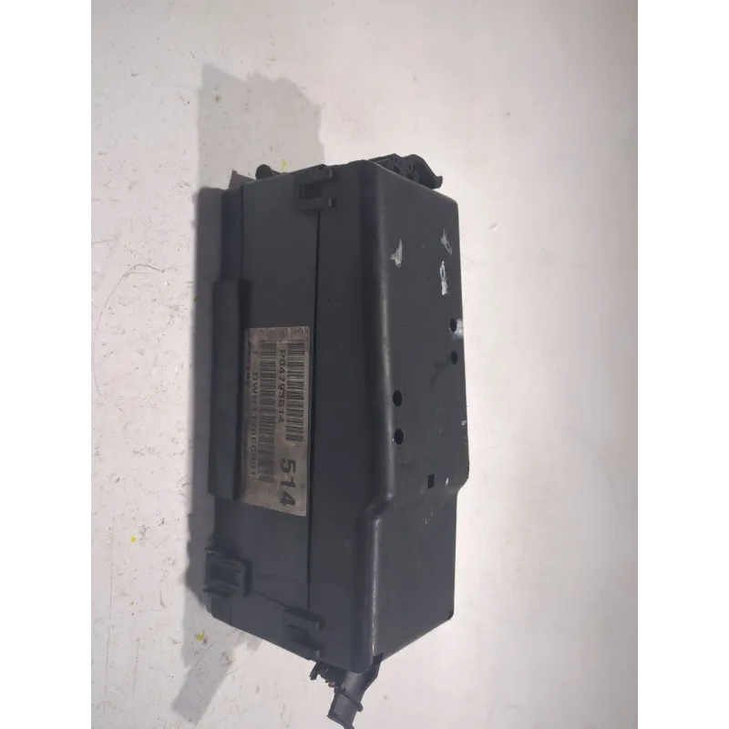 Recambio de caja reles / fusibles para chrysler neon pl (1994) 2.0 16v referencia OEM IAM P04793514  