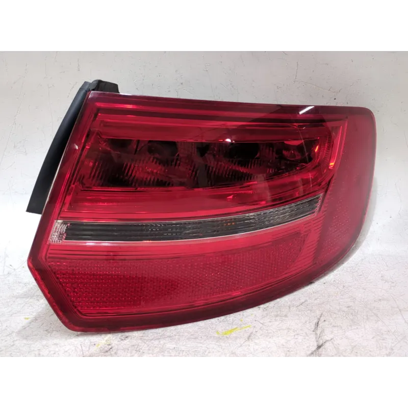 Recambio de piloto trasero derecho para audi a3 (8p1) 1.6 tdi referencia OEM IAM 8P4945096E  