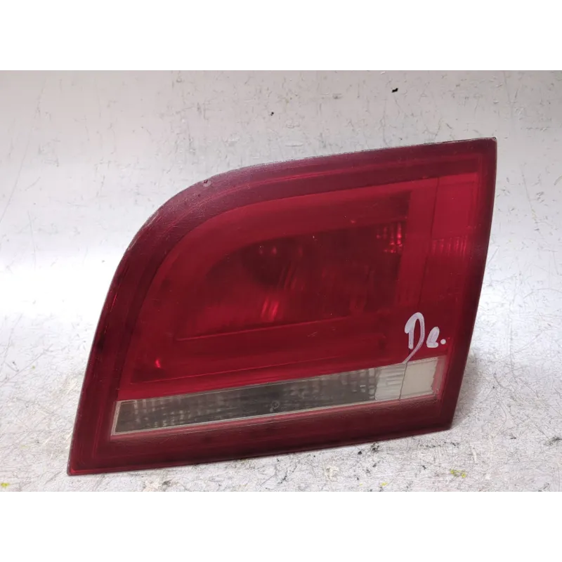 Recambio de piloto porton trasero derecho para audi a3 (8p1) 1.6 tdi referencia OEM IAM 8P4945094D  