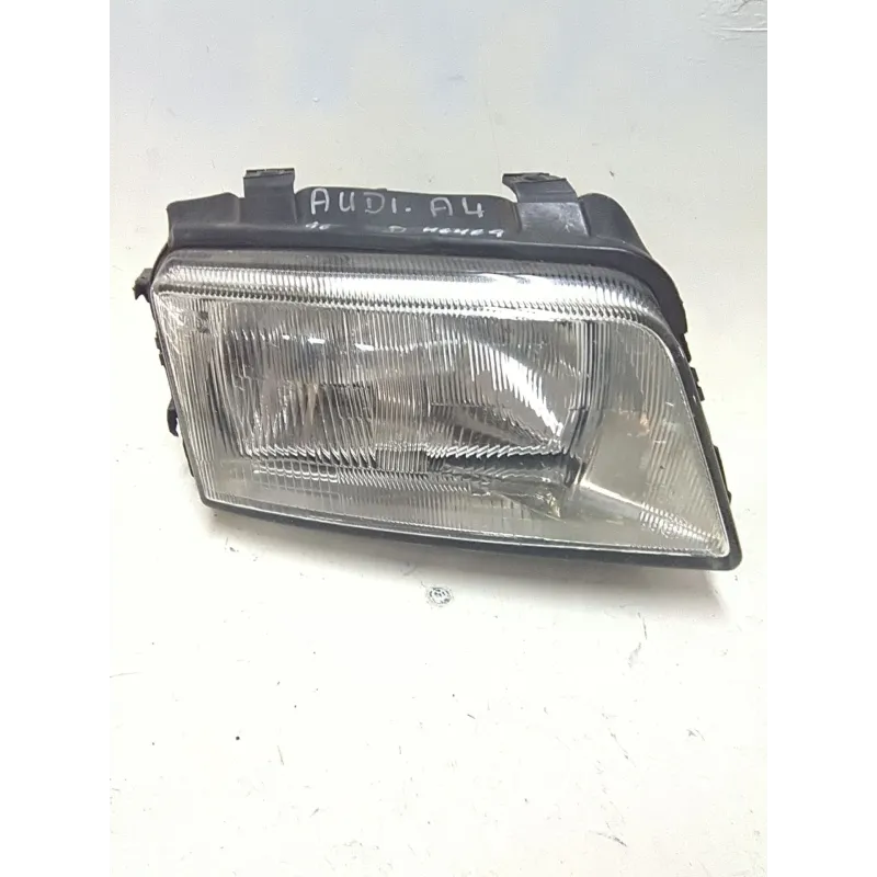 Recambio de faro delantero derecho para audi a4 b5 (8d2) 1.9 tdi referencia OEM IAM 67723141 1852807000  