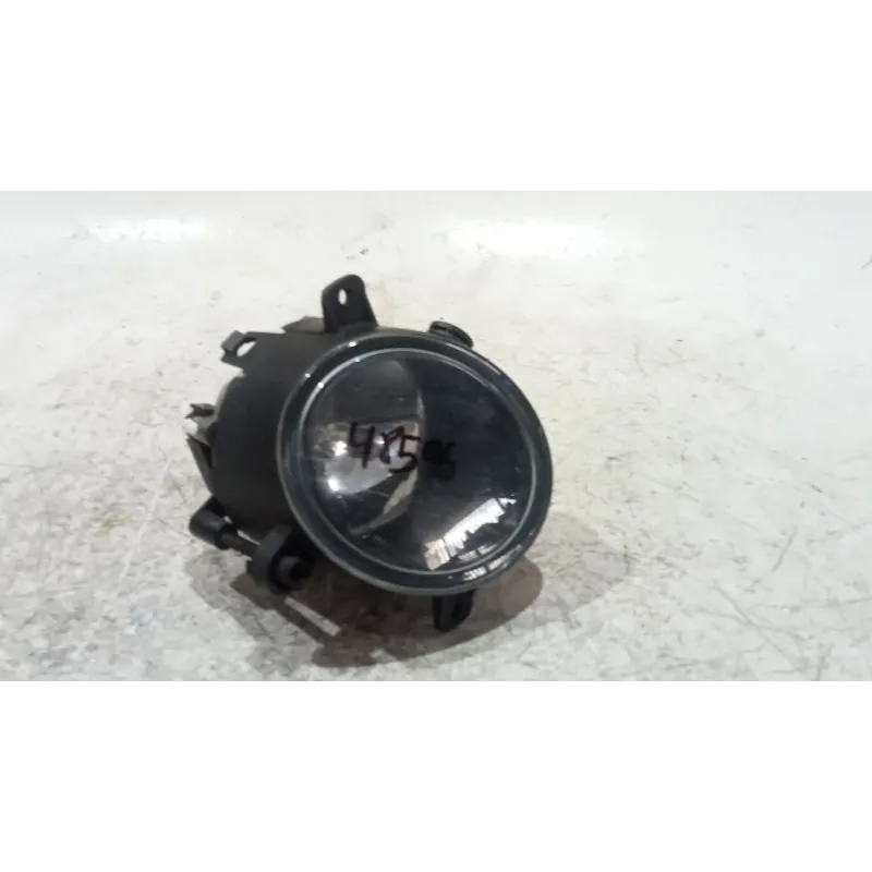 Recambio de faro antiniebla derecho para ford mondeo iii sedán (b4y) 2.0 tdci referencia OEM IAM 0305062002  